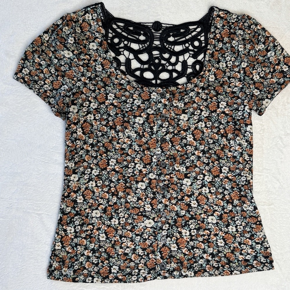 No Comment Floral‎ Lace Back Top M Boho Cottagecore Fairy Grunge Henley Tee